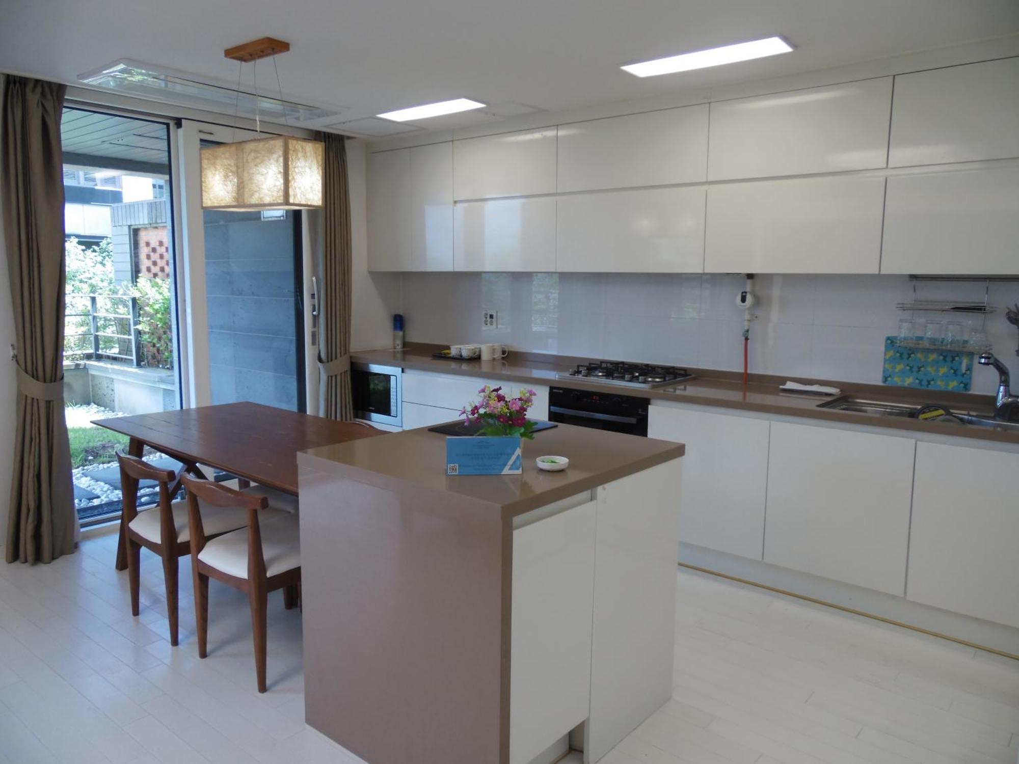 Healthcare Town Resort Seogwipo Ngoại thất bức ảnh