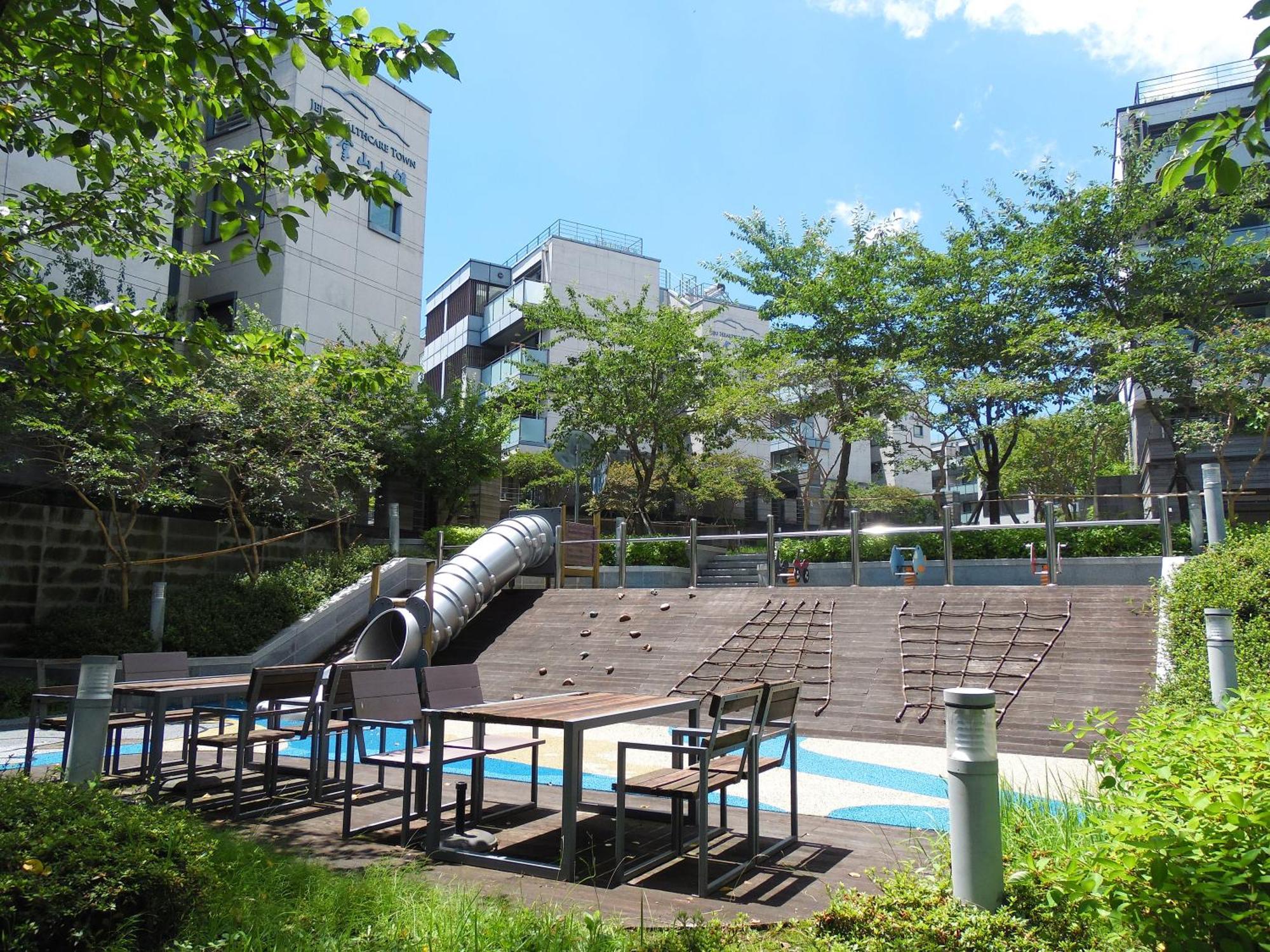 Healthcare Town Resort Seogwipo Ngoại thất bức ảnh